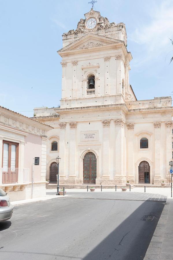 Nina Home - Selfcheck-In Canicattini Bagni المظهر الخارجي الصورة